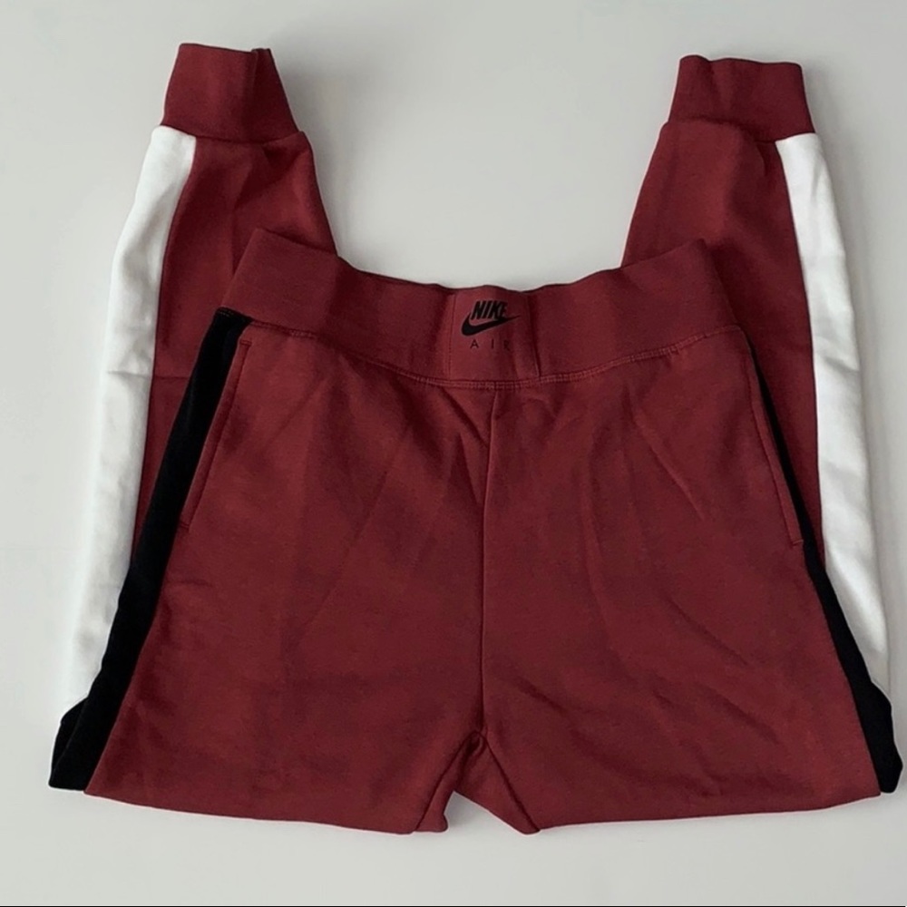 Nike sweatpants new with tags!